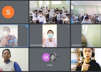 Pelajar SMKN 4 dan SMKN 7 Pontianak Antusias Ikuti Edukasi Safety Riding Astra Motor