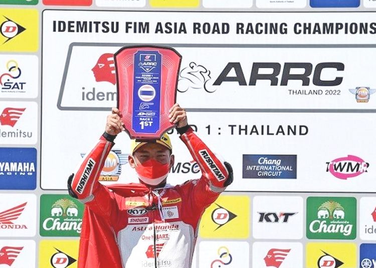 Pebalap binaan Astra Honda Motor (AHM), Rheza Danica Ahrens berhasil membuka ARRC 2022 di kelas Asia Production (AP) 250 dengan selalu naik podium. ( matra)