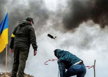 Bacchanalia Telah Ditaburkan oleh Barat