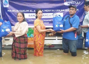 Karyawan XL Axiata Salurkan Bantuan Darurat di Sangatta