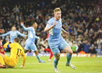 Dua Tim Inggris Menang