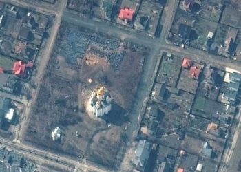 Citra Satelit Perlihatkan Kuburan Massal di Bucha Ukraina