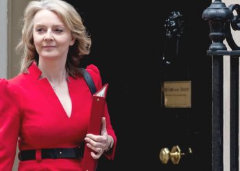 Inggris Kirim Pakar Kumpulkan Bukti Kejahatan Perang di Ukraina