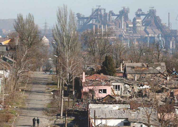 Puluhan ribu orang tewas di kawasan industri Azovstal di Mariupol, sementara seratus ribu lebih masih terjebak di kota tersebut. (net)