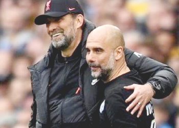 Akrab Tapi Bukan Teman