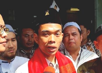 Dianggap Sebar Ajaran Ekstremisme, UAS Ditolak Masuk Singapura