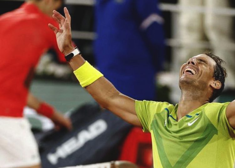 Rafael Nadal histeris setelah berhasil mengalahkan Novac Djokovic lewat pertandingan selama empat jam 11 menit. Di semifinal Nadal melawan Alexander Zverev. (net)