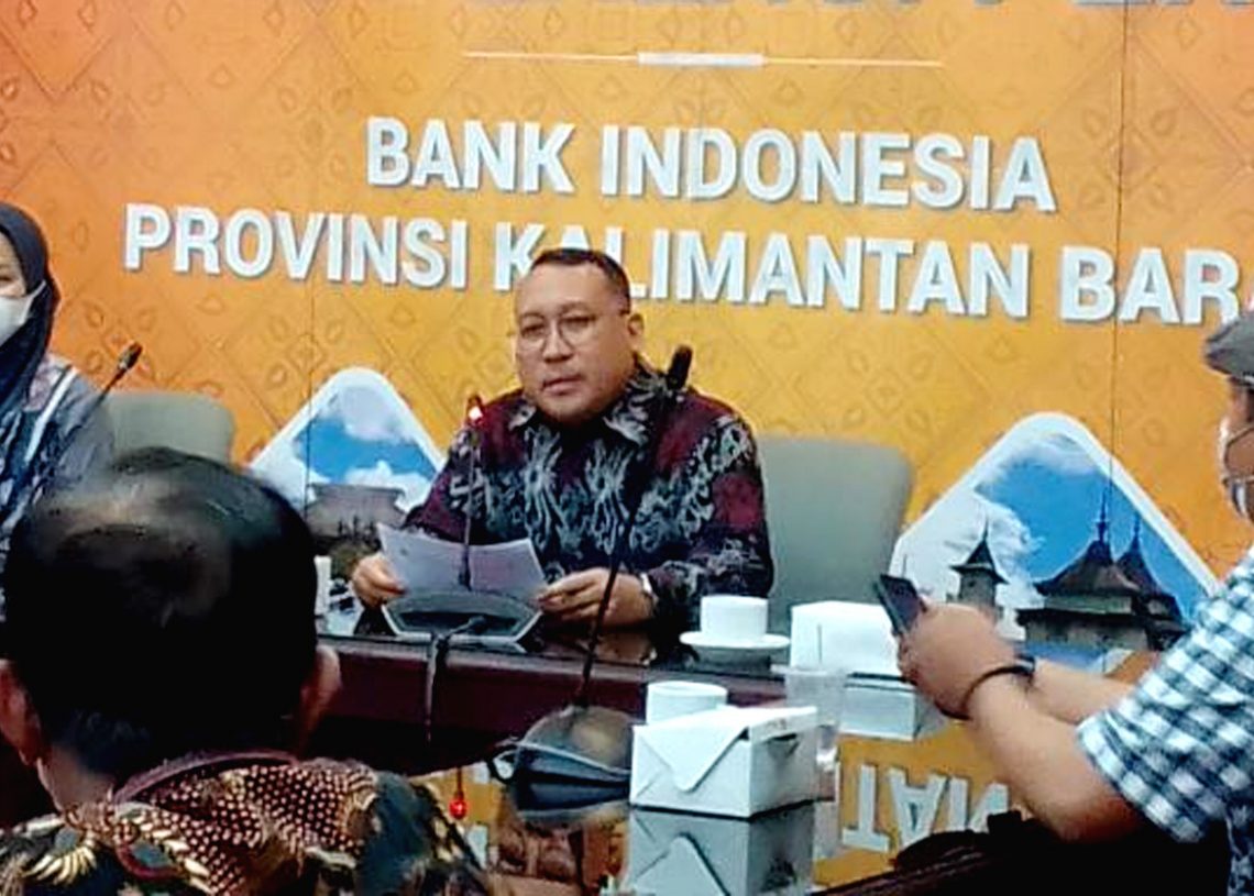 Agus Chusaini, Kepala Perwakilan Bank Indonesia Provinsi Kalimantan Barat dalam press conference event Saprahan Khatulistiwa 2022 di Pontianak.(matra)