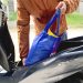 5 Tips Aman Membawa Barang dengan Sepeda Motor
