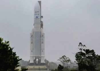 Prancis akan Tandatangani Perjanjian Eksplorasi Bulan