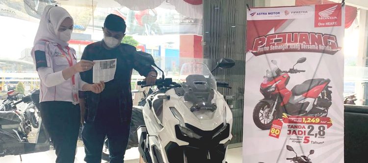 Astra Motor Kalimantan Barat memberikan promo PEJUANG berupa potongan angsuran New Honda ADV160 dan New Honda Vario160. (ist)