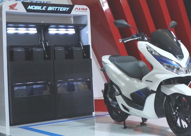 Honda akan menghadirkan 10 model sepeda motor listrik pada tahun 2025.(ist)