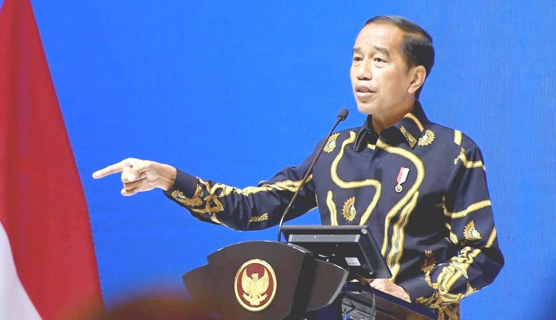 Presiden Jokowi pada acara United Overseas Bank (UOB) Economic Outlook 2023 di Hotel Indonesia Kempinski, Jakarta Pusat, Kamis. (Biro Setpres).