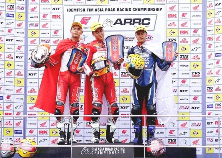 Pebalap binaan Astra Honda Motor berhasil mengumandangkan lagu kebangsaan Indonesia Raya, melalui capaian podium tertinggi pada balap ARRC seri ke empat di Sepang International Circuit, Malaysia.(ist)