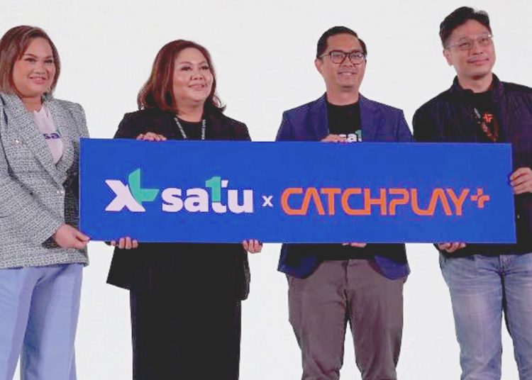 Head of Marketing Home Business XL Axiata, Bianca Hardini, Country Manager Catchplay+ Indonesia, Dhini W. Prayogo, Chief Home Officer XL Axiata, Bernard Ho Swee Keong, Head Business Development Catchplay +, Harry Santosa.(ist)