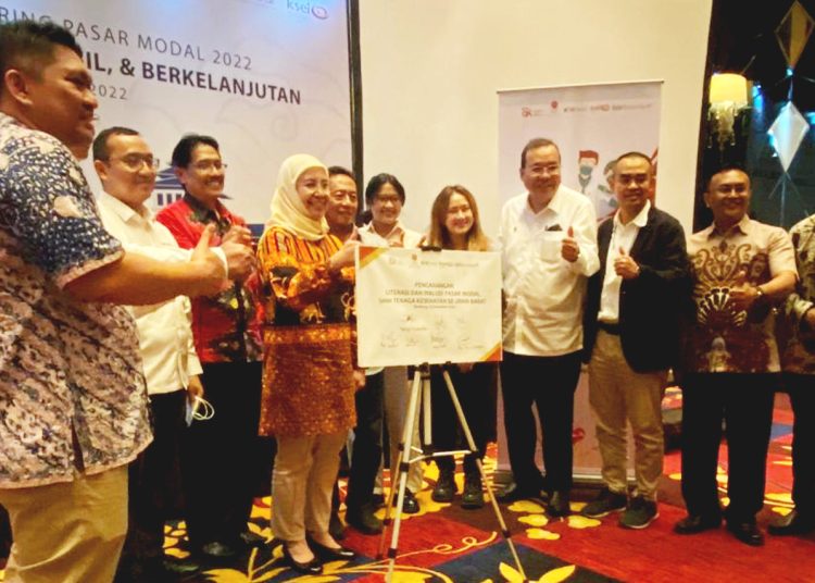 Pencanangan Literasi Pasar Modal kepada 5.000 Tenaga Kesehatan di Jawa Barat.(ist)