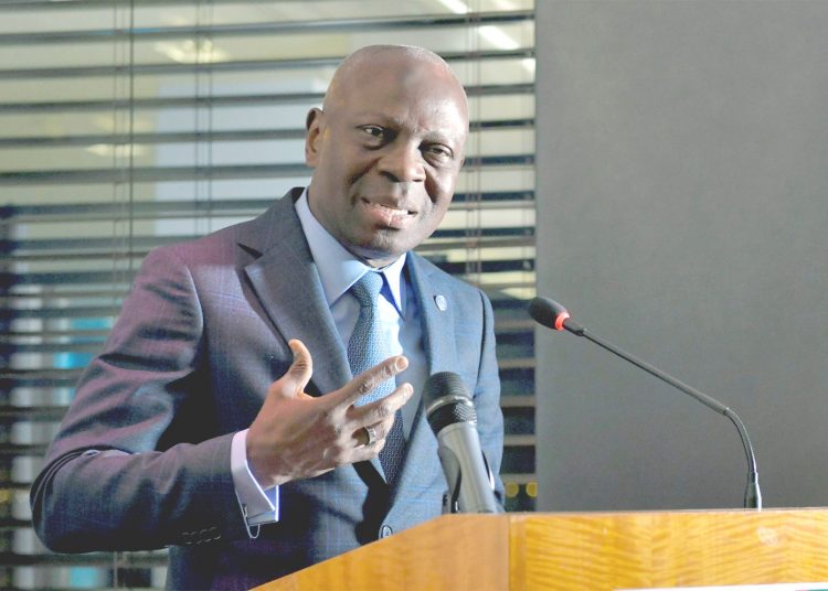 Direktur Jenderal ILO, Gilbert F. Houngbo ingatkan memburuknya pasar tenaga kerja.(twitter)