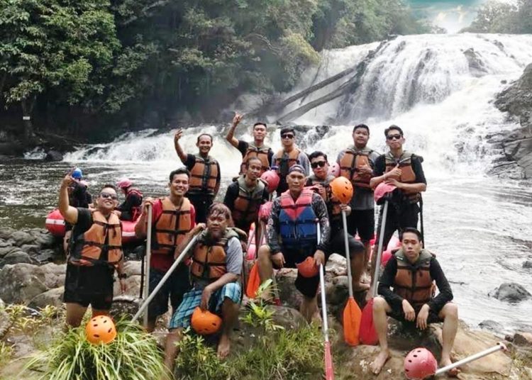 Komunitas Honda exploride di wisata arum jeram Kalimantan Barat.(ist)