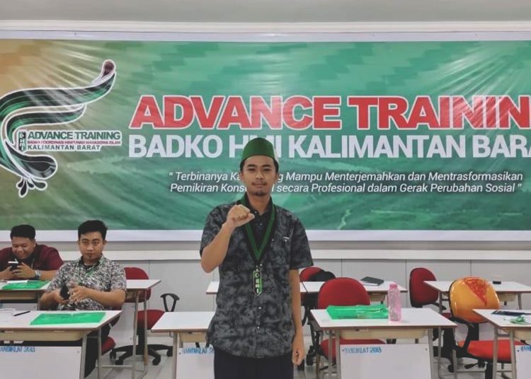 Irfan Rabbani,
Peserta Advance Training LK III tingkat Nasional Badko HMI Kalimantan Barat 2022.(ist)