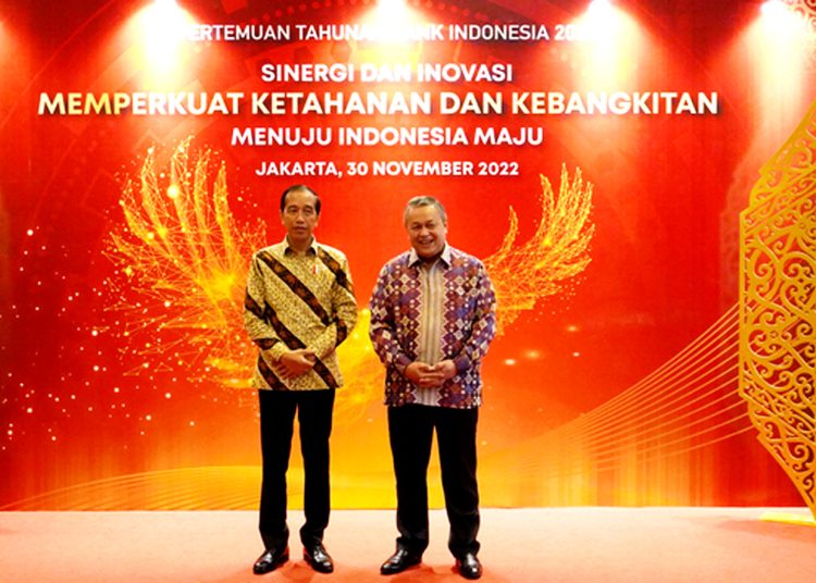 Presiden Jokowi dan Gubernur BI, Perry Warjiyo.(ist)