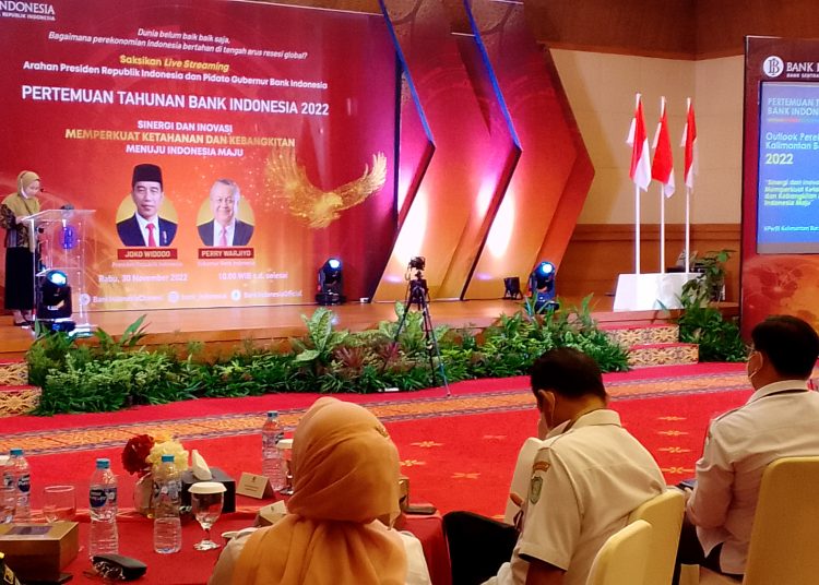 Deputi Kepala Perwakilan Bank Indonesia (BI) Kalbar, Kiptiah Riyanti PTBI 2022 bertajuk Sinergi dan Inovasi Memperkuat Ketahanan dan Kebangkitan Menuju Indonesia Maju di kantor BI Pontianak, Rabu.(matra)