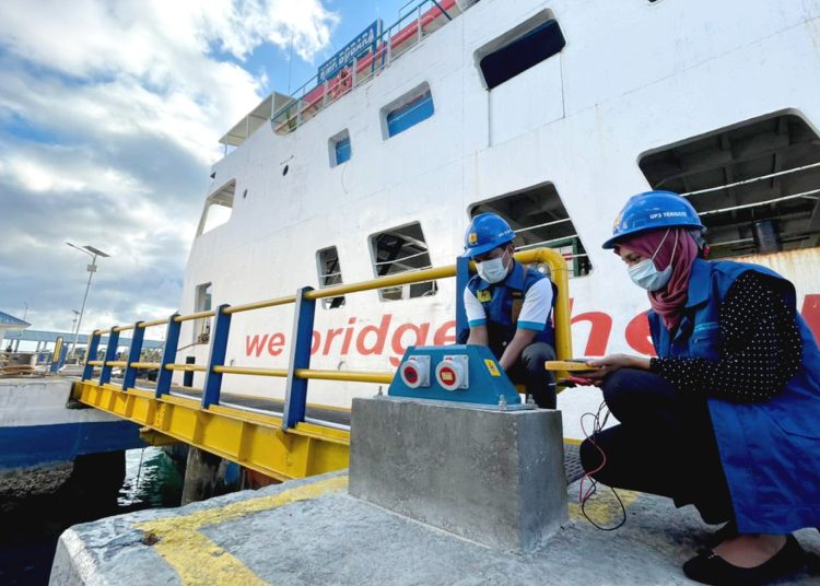 Pembangunan Anjungan Listrik Mandiri (ALMA).ist