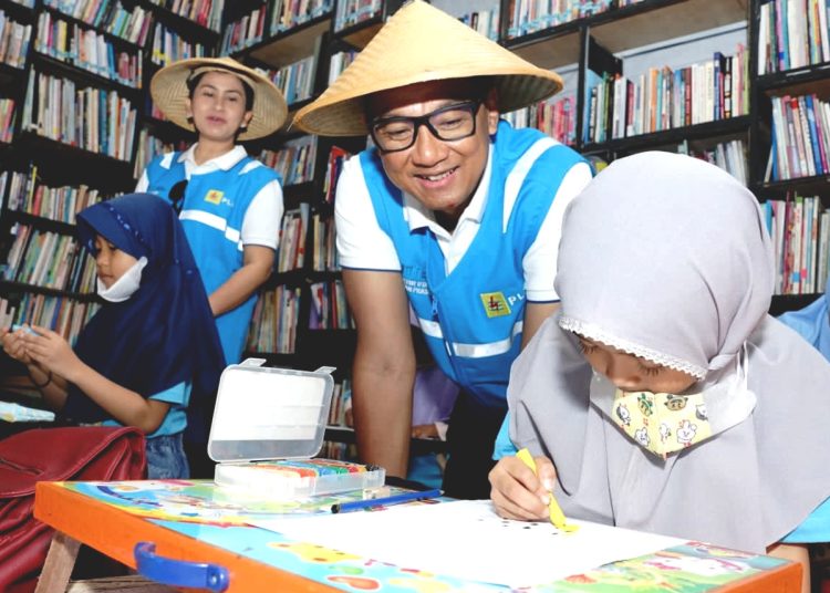 PLN mewujudkan Bisnis Selaras untuk Pembangunan Berkelanjutan melalui program TJSL.(ist)