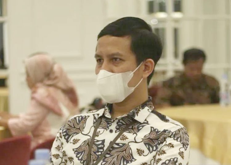 Budi Rahman Kepala Bagian Pengawasan Lembaga Jasa Keuangan OJK Kalbar.