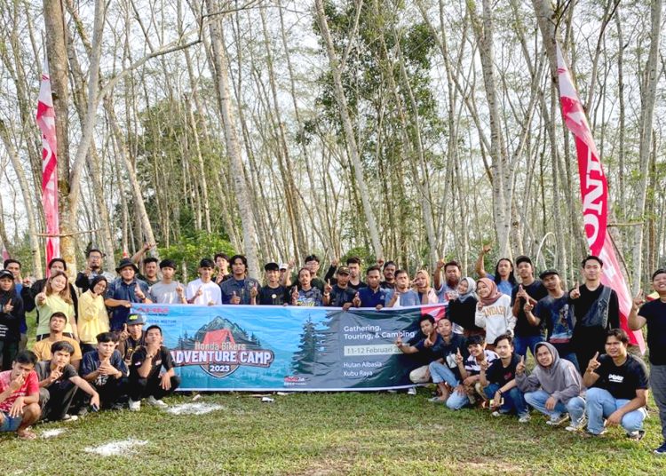 Foto bersama komunitas Honda Bikers Adventure Camp.(ist)