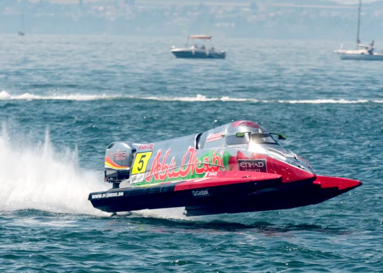 Kompetisi balap perahu supercepat F1 Powerboat (F1H2O) di Balige, Kabupaten Toba, Sumatera Utara.(ist)
