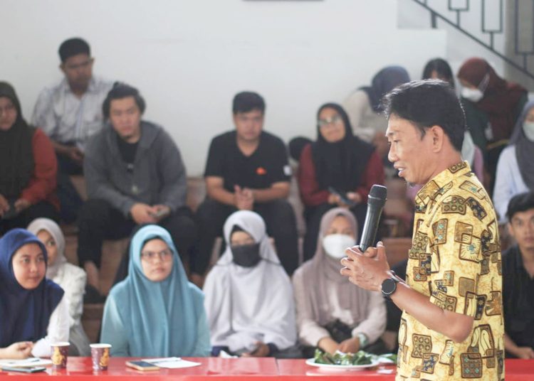 Deputi Direktur Bidang Program Gemawan, Ridho Faizinda ajak anak muda untuk peduli lingkungan.(ist)