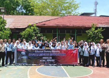 Rintis Generasi #Cari_aman bersama SMA N 2 Pontianak