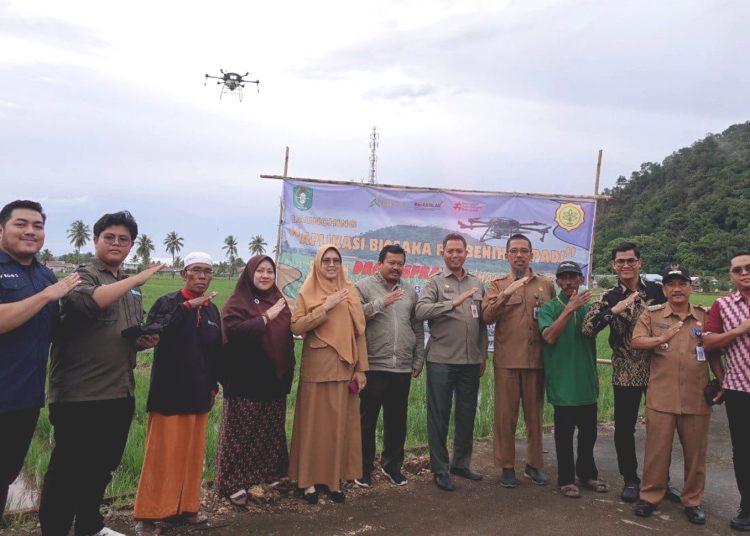 Penerapan drone sprayer smart farming, inovasi baru Dinas Tanaman Pangan dan Hortikultura Porvinsi Kalbar.