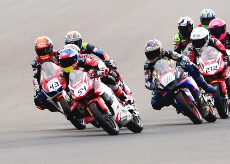Pebalap Astra Honda Racing Team (AHRT) di seri perdana ajang Kejurnas Balap Motor Mandalika Racing Series.(ist)