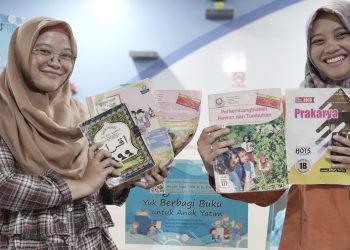 PLN UID Kalbar Gelar Gerakan 1000 Buku untuk Santri