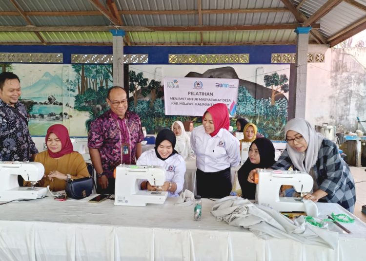 PLN UID Kalbar menggelar pelatihan keterampilan pelaku UMKM di Melawi, Kalimantan Barat, Jumat.(ist)