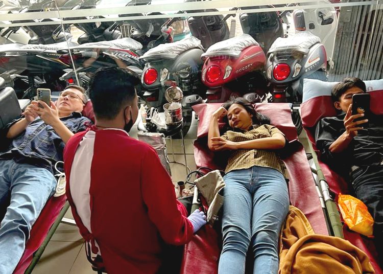 Kegiatan donor darah di Astra Motor Kalimantan Barat.(ist)