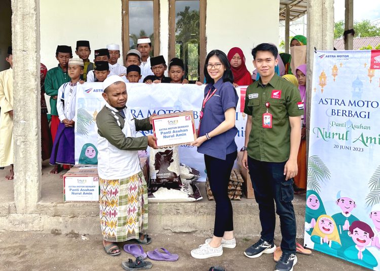 Astra Motor Kalbar salurkan bantuan CSR ke Panti Asuhan Nurul Amin Pontianak, Kalimantan Barat.(ist)