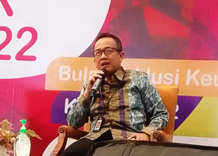 Maulana Yasin, Kepala Kantor OJK Kalbar.(matra)