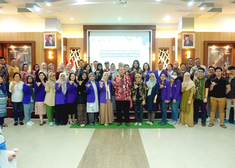 Foto bersama peserta Seminar Perpajakan PDGI dan DJP Kalbar.(ist)