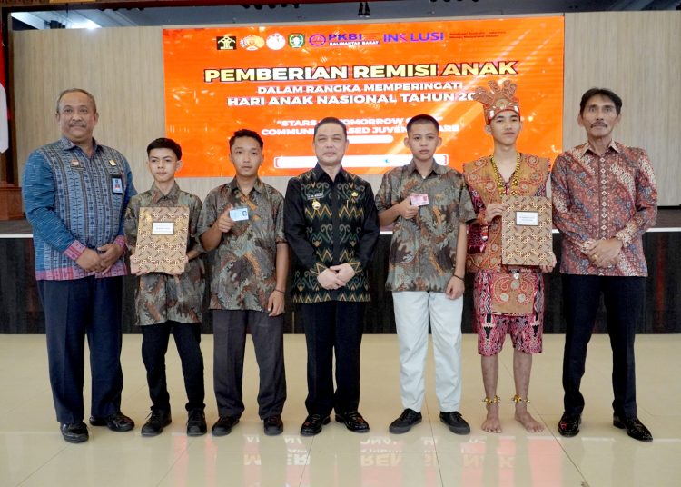 Wagub Kalbar, Ria Norsan saat peringatan Hari Anak Nasional bersama LPKA Kalimantan Barat di Pendopo, Minggu.(ist)
