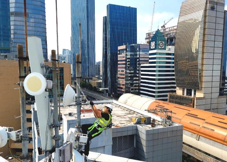 XL Axiata memastikan jaringan 4G miliknya siap melayani seluruh jalur LRT, termasuk semua stasiun baik yang berada di lintas Cibubur maupun lintas Bekasi. Saat ini, kedua rute LRT telah terlayani  oleh lebih dari 2.300 BTS 4G.(ist)