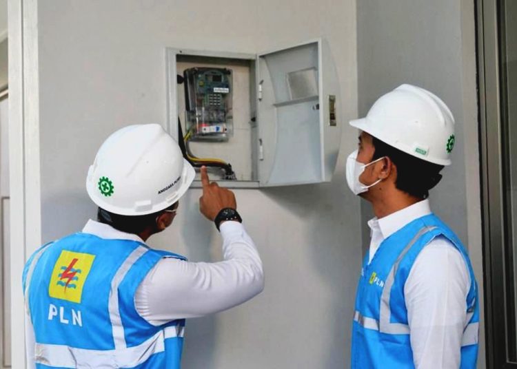 Program tambah daya PLN disambut antusias masyarakat.(ist)