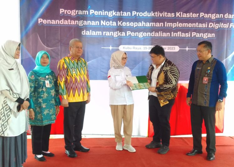 Nur Asyura Anggini Sari, Kepala Perwakilan Bank Indonesia Provinsi Kalimantan Barat kerjasama dengan PT Topindo Niaga Nusantara Subusaha Topindoku dalam pemasaran produk pertanian atau digital farming di sisi hilir.(matra)