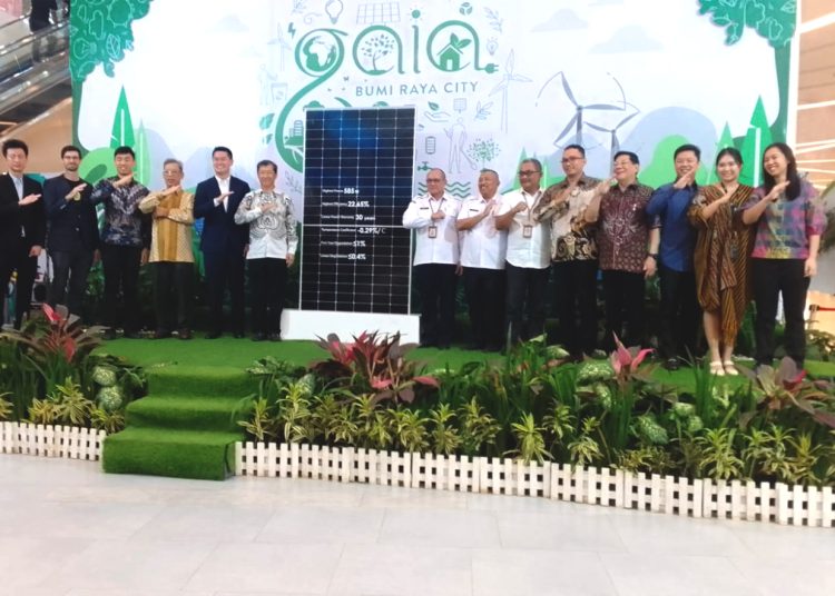 Gaia Bumi Raya City berkolaborasi bersama Suryanesia meresmikan instalasi PLTS berkapasita 1.491 kWp, Rabu.(matra)