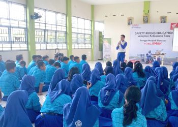 Menjelajahi Keselamatan Berkendara dengan Generasi Muda