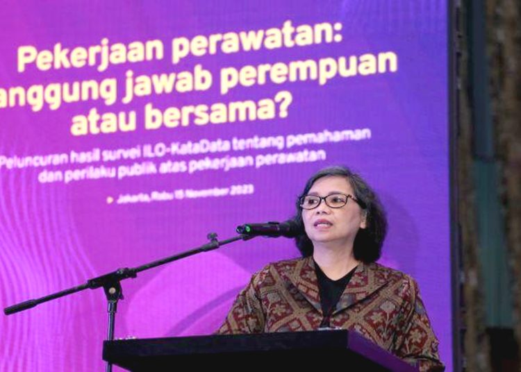 Lenny N. Rosalin, Wakil Menteri untuk Kesetaraan Gender Kementerian Pemberdayaan Perempuan dan Perlindungan Anak membuka peluncuran survei Persepsi Pekerja ILO-KataData mengenai Pekerjaan Perawatan.(ist)