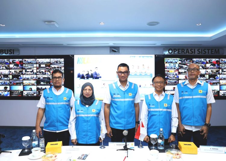 Direktur Utama PLN, Darmawan Prasodjo (tengah).(ist)