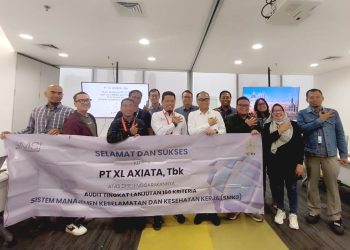 XL Axiata Raih Bendera Emas dari Kemenaker RI