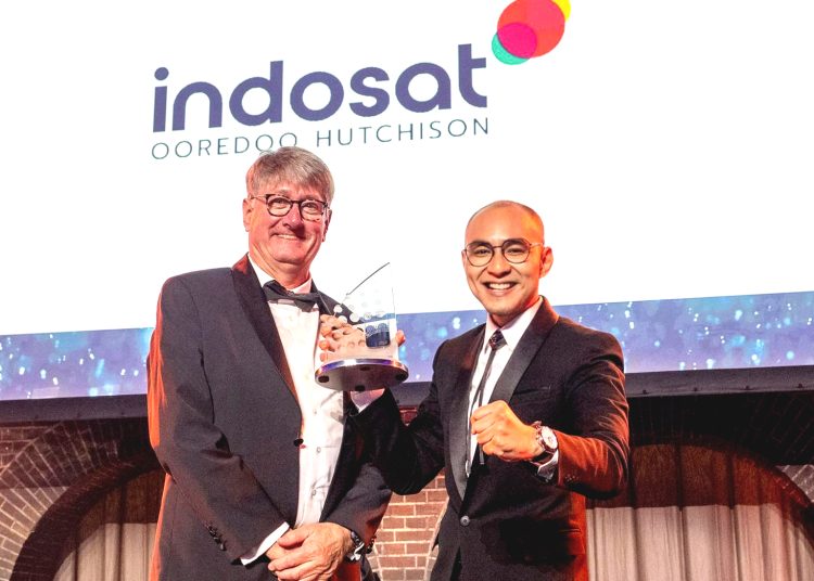 Indosat Ooredoo Hutchison (Indosat atau IOH) meraih dua penghargaan sekaligus di ajang penghargaan industri telekomunikasi, World Communication Award 2023, di Maritime Museum, Amsterdam, Belanda.(ist)
